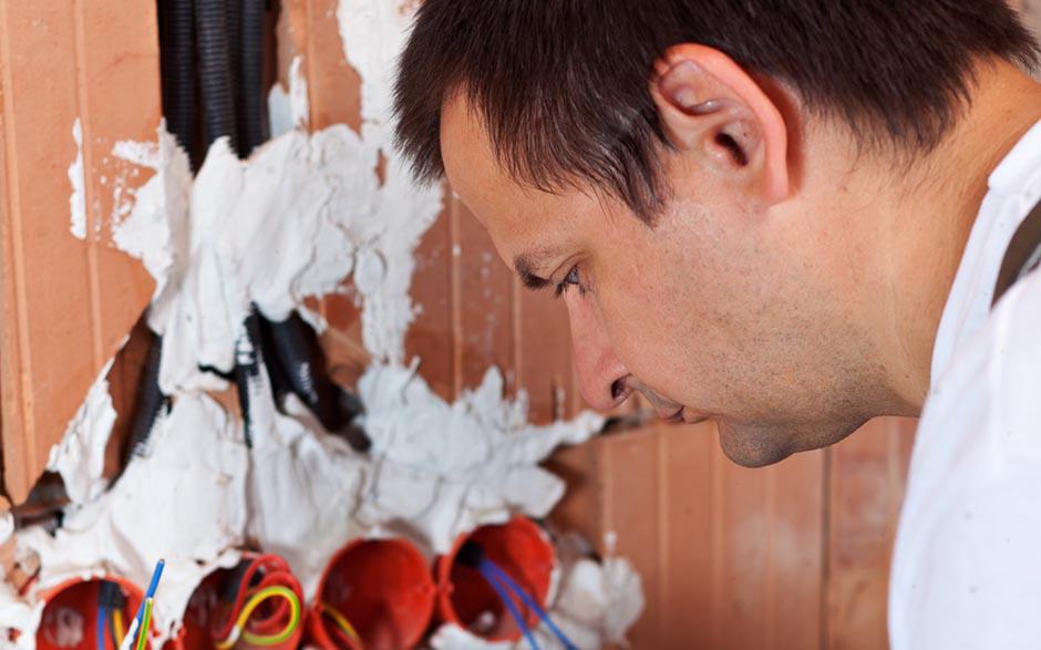 cherche électricien pas cher Linas